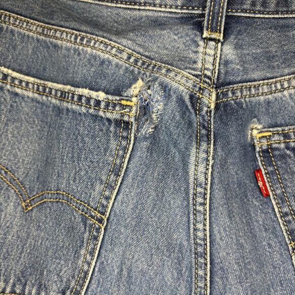 Levi's Low Pro Straight Distressed Thrashed Raw Hem Jeans Womens Sz W31 - Picture 3 of 8